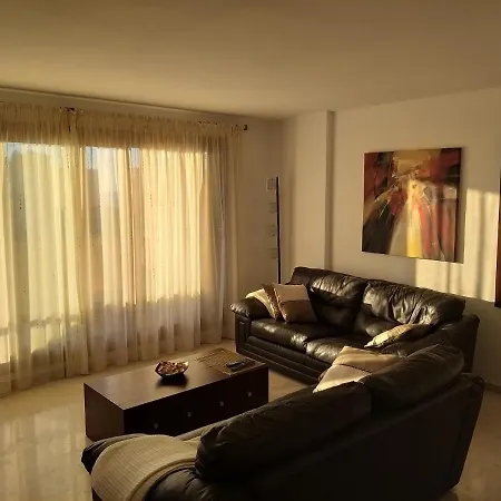 Апартаменты Eleonor, La Entrada, Punta Prima, Торевьиа